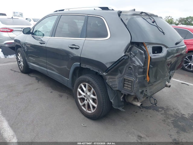 1C4PJLCS5GW337037 Jeep Cherokee