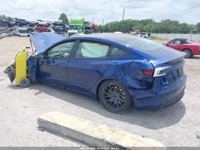 2025 TESLA MODEL 3 5YJ3E1EA1SF995799 Photo 2