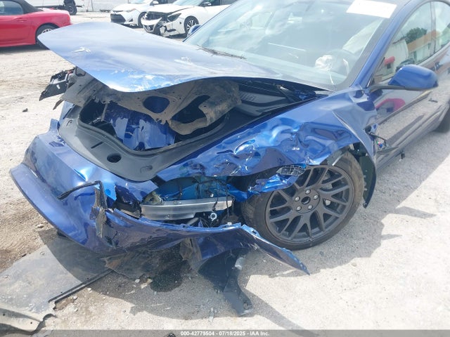 2025 TESLA MODEL 3 5YJ3E1EA1SF995799 Photo 5