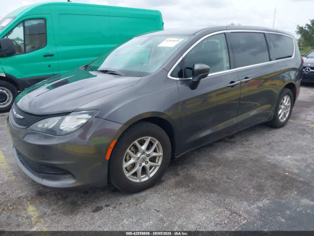 2022 CHRYSLER VOYAGER 2C4RC1CG2NR105567 Photo 1