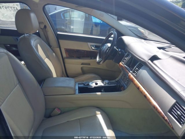 2009 JAGUAR XF SAJWA06B79HR35063 Photo 4