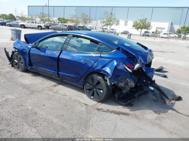 2025 TESLA MODEL 3 5YJ3E1EB9SF932149 Photo 2