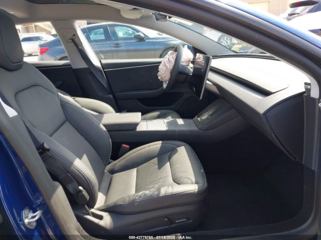 2025 TESLA MODEL 3 5YJ3E1EB9SF932149 Photo 4
