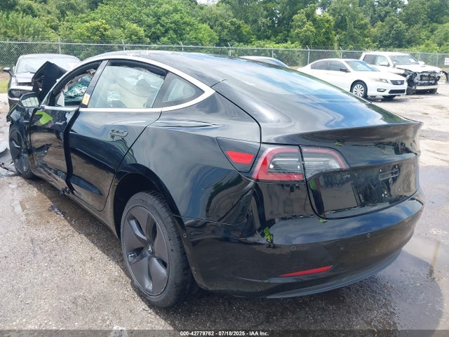 2018 TESLA MODEL 3 5YJ3E1EA9JF016190 Photo 2