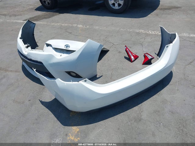 5YFBURHE6EP116947 Toyota 2zr-fe
