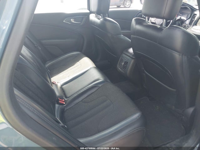 1C3CCCBG0FN645943 Chrysler 2015