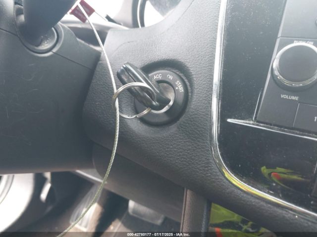 2012 CHRYSLER 200 1C3CCBABXCN157983 Photo 10