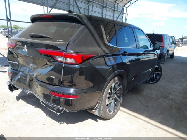 2022 MITSUBISHI OUTLANDER JA4J4UA82NZ046799 Photo 3