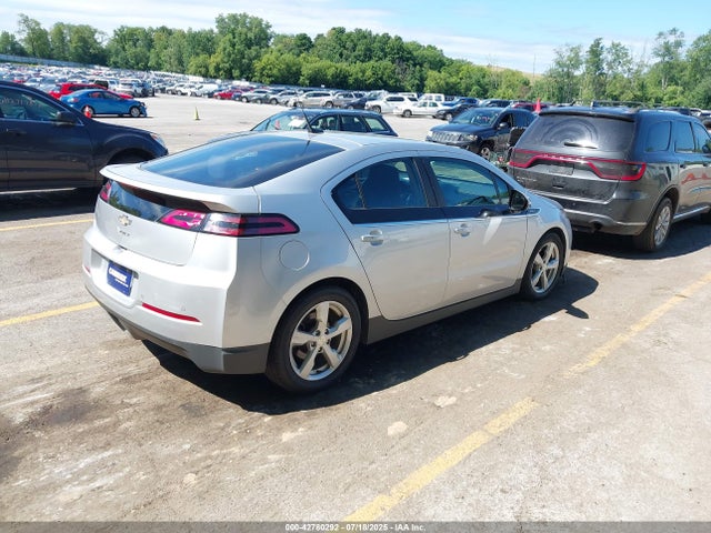 1G1RC6E42EU157146 Chevrolet luu - ffv, e-flex, fam