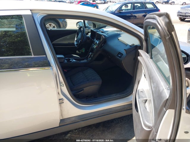 1G1RC6E42EU157146 Chevrolet luu - ffv, e-flex, fam