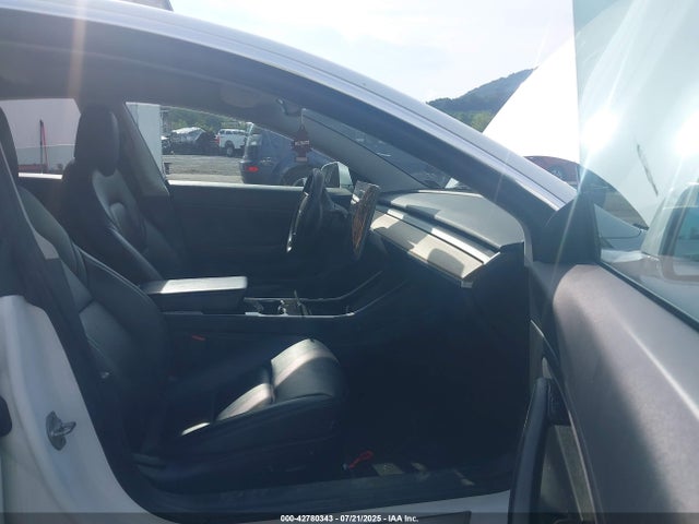 2020 TESLA MODEL 3 5YJ3E1EB5LF665495 Photo 4