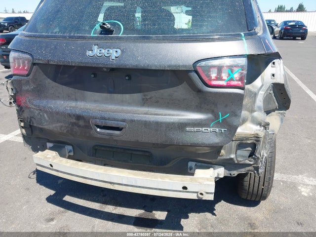 3C4NJCAB6KT658724 Jeep Compass