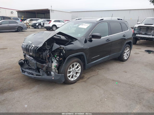 1C4PJLCB5HW668315 Jeep Cherokee