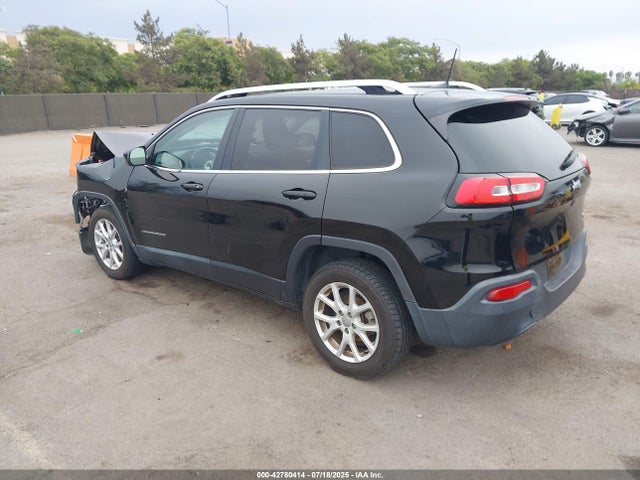 1C4PJLCB5HW668315 Jeep Cherokee