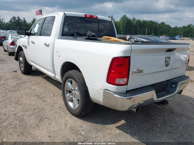 3C6RR7LT0HG594194 RAM 1500 Big Horn 4x4 5&#039;7 Box