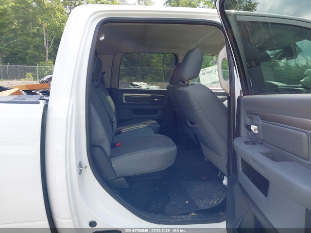 3C6RR7LT0HG594194 RAM 1500 Big Horn 4x4 5&#039;7 Box