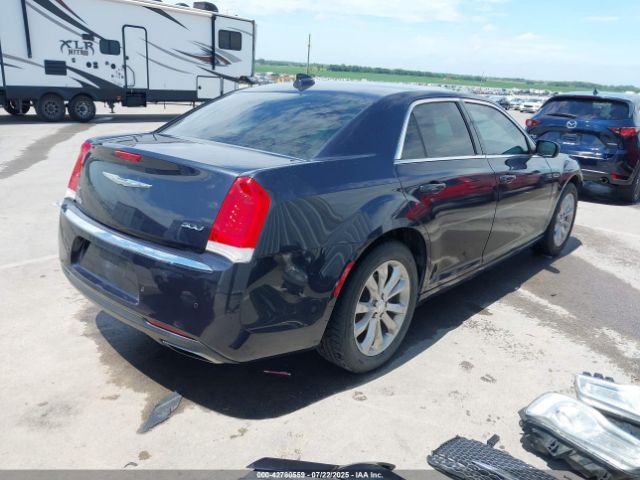 2017 CHRYSLER 300 2C3CCARG2HH622184 Photo 3