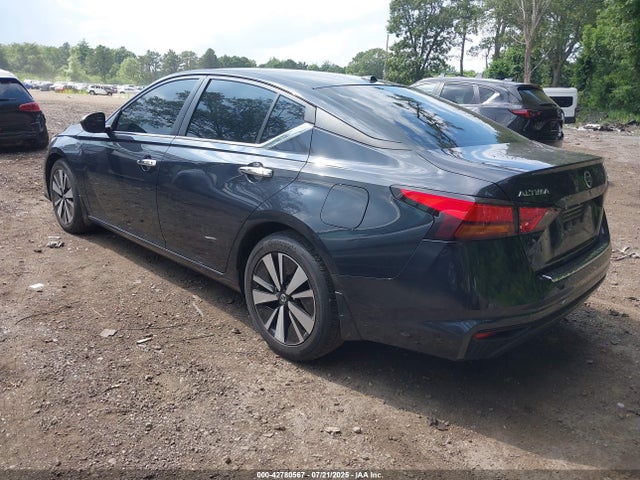 42780567 :رقم المزاد ، 1N4BL4DV5NN378067 vin ، 2022 Nissan Altima Sv Fwd مزاد بيع