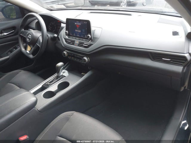 42780567 :رقم المزاد ، 1N4BL4DV5NN378067 vin ، 2022 Nissan Altima Sv Fwd مزاد بيع