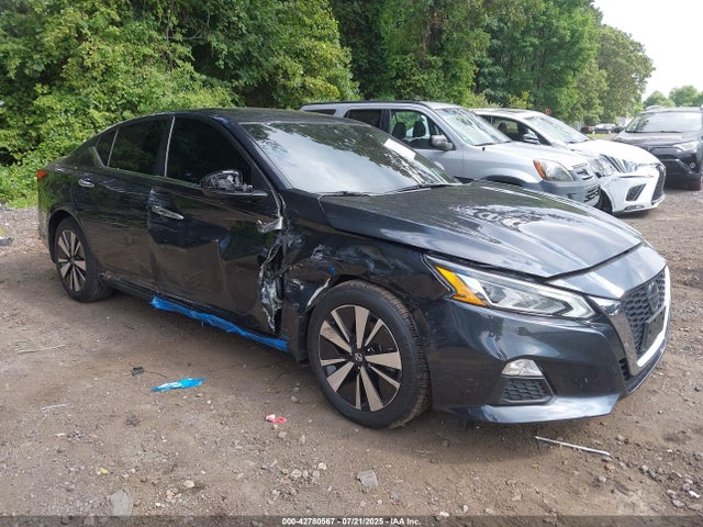 42780567 :رقم المزاد ، 1N4BL4DV5NN378067 vin ، 2022 Nissan Altima Sv Fwd مزاد بيع
