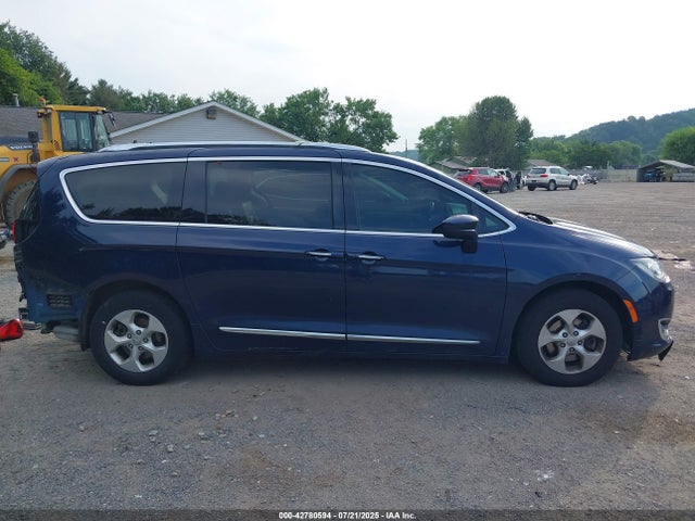 2C4RC1EG3HR708626 Chrysler Pacifica