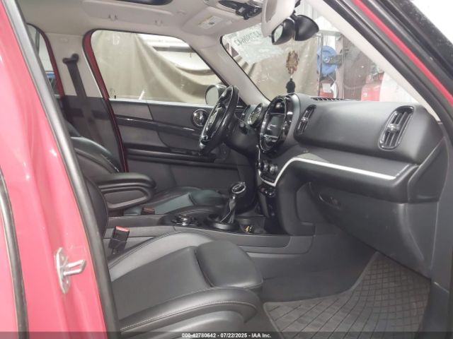 2018 MINI COUNTRYMAN WMZYT3C31J3E94101 Photo 4