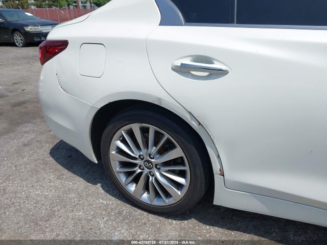 JN1EV7AP6JM358230 Infiniti Q50