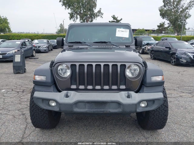 1C4HJXDG1KW528470 Jeep Wrangler