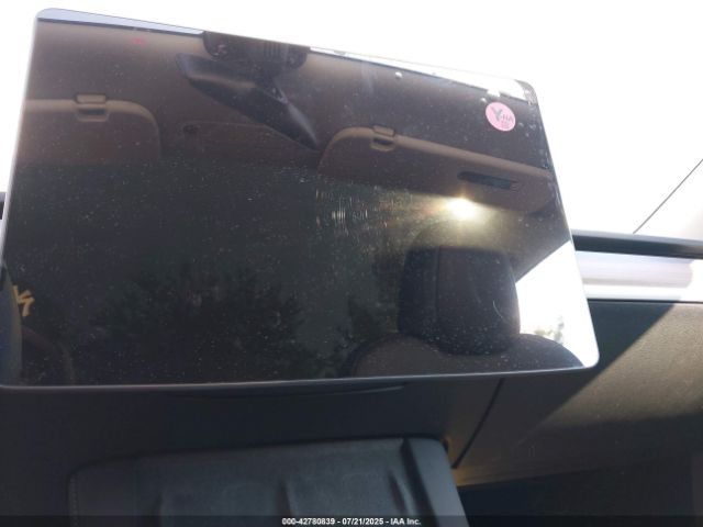 2024 TESLA MODEL Y 7SAYGDEE8RF161465 Photo 6