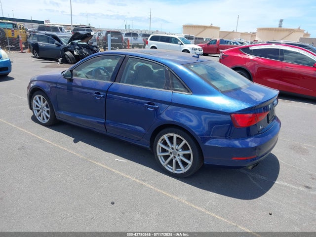 2015 AUDI A3 WAUACGFFXF1016030 Photo 2