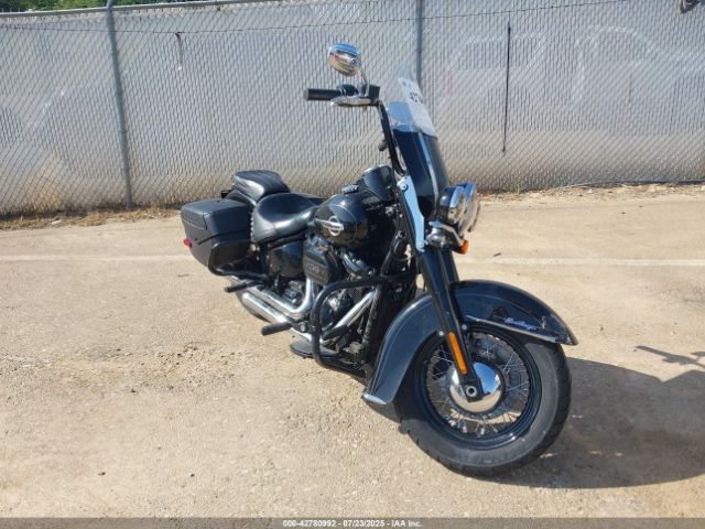 2018 HARLEY-DAVIDSON FLHCS 1HD1YBK17JC075081