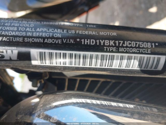 2018 HARLEY-DAVIDSON FLHCS 1HD1YBK17JC075081 Photo 9