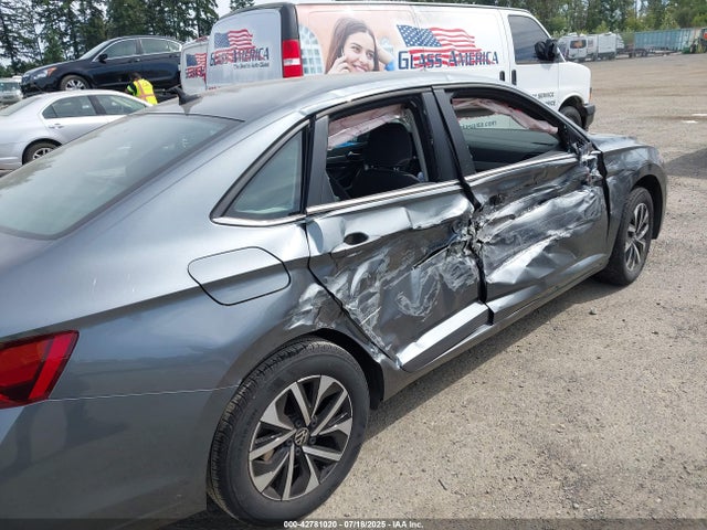 3VWCM7BU3NM003907 Volkswagen 1.5 tsi