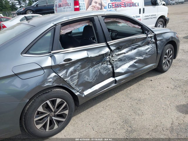 3VWCM7BU3NM003907 Volkswagen 1.5 tsi