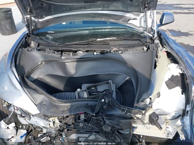 5YJ3E1EA2SF930895 Tesla MODEL 3