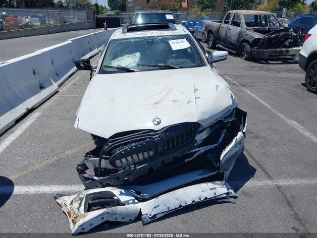 WBA5R1C52KAK09694 BMW 330I