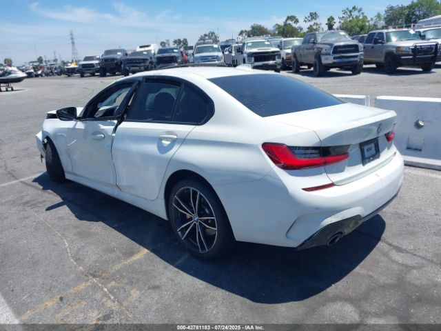 2019 BMW 330I WBA5R1C52KAK09694 Photo 2