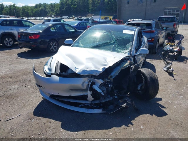 2018 TESLA MODEL 3 5YJ3E1EB8JF104558 Photo 5