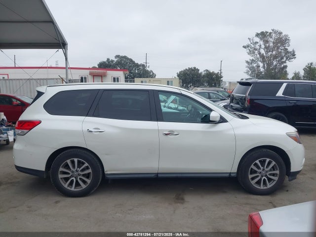 Nissan 2015 2015 5N1AR2MN9FC624250 Image 13