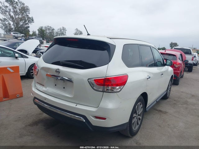 Nissan 2015 2015 5N1AR2MN9FC624250 Image 4