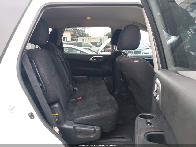 Nissan 2015 2015 5N1AR2MN9FC624250 Image 8