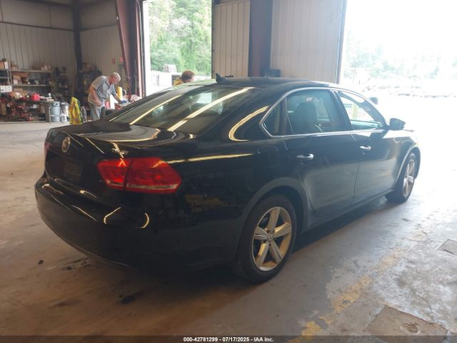 2014 VOLKSWAGEN PASSAT 1VWBT7A31EC100192 Photo 3