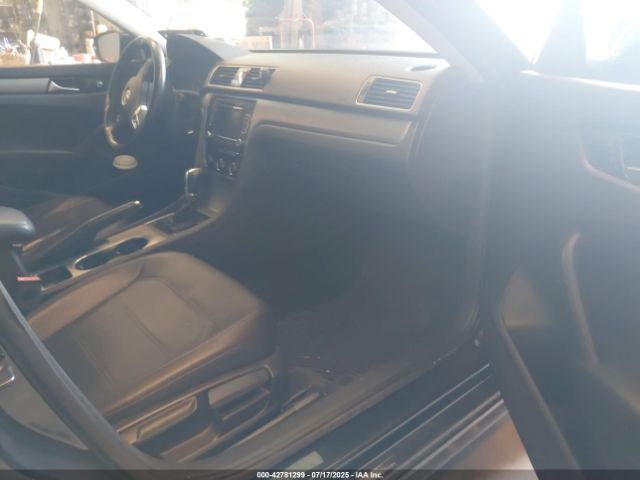 2014 VOLKSWAGEN PASSAT 1VWBT7A31EC100192 Photo 4