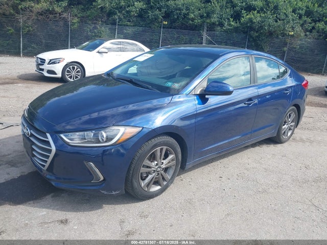 5NPD84LF3HH074318 Hyundai Elantra