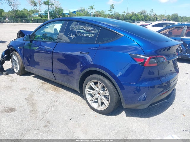 2023 TESLA MODEL Y 7SAYGDEE4PF867331 Photo 2