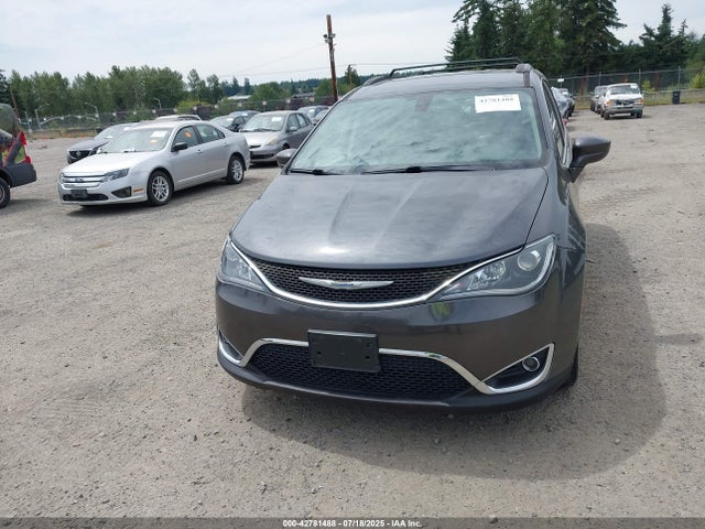 2C4RC1BG6HR729703 Chrysler Pacifica