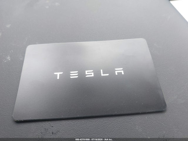 2024 TESLA MODEL Y 7SAYGDEE7RA214959 Photo 10