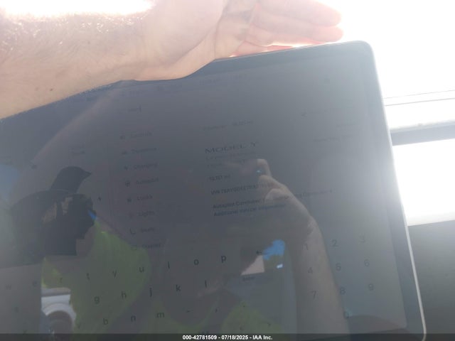 2024 TESLA MODEL Y 7SAYGDEE7RA214959 Photo 6