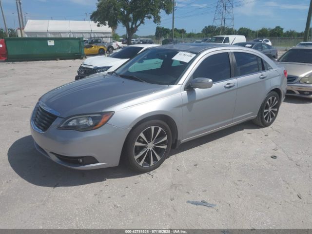 2013 CHRYSLER 200 1C3CCBCG2DN510422 Photo 1