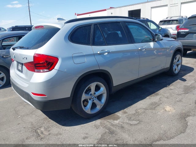 WBAVM5C56FVV94911 BMW X1
